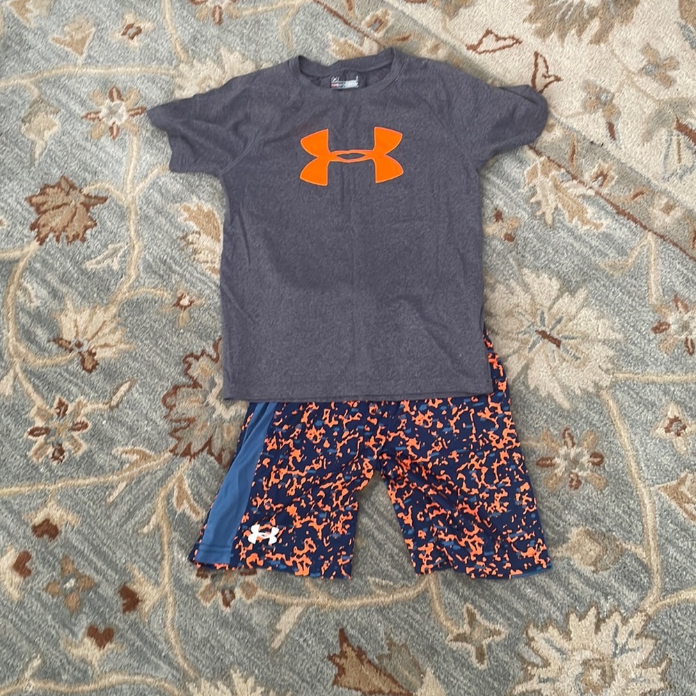Under Armour Boy’s size 7 shorts and shirt
